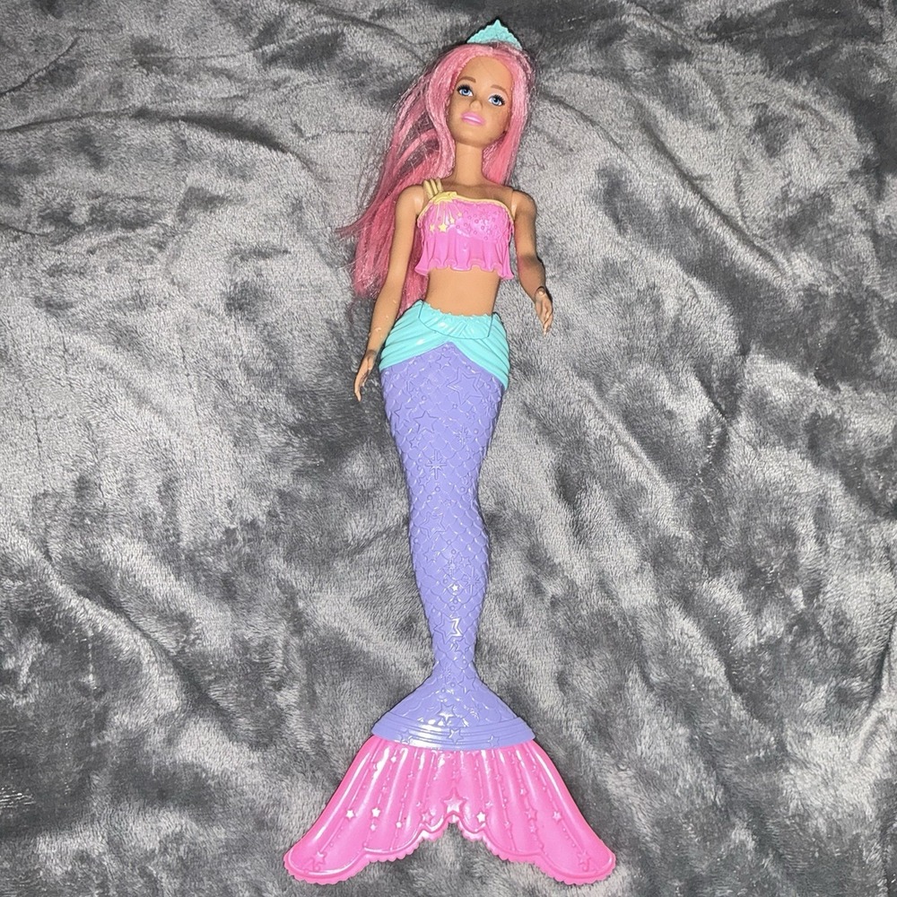 2017 Mattel Barbie Dreamtopia Mermaid #GYF36 Barbie Doll Pink Hair Blue Crown